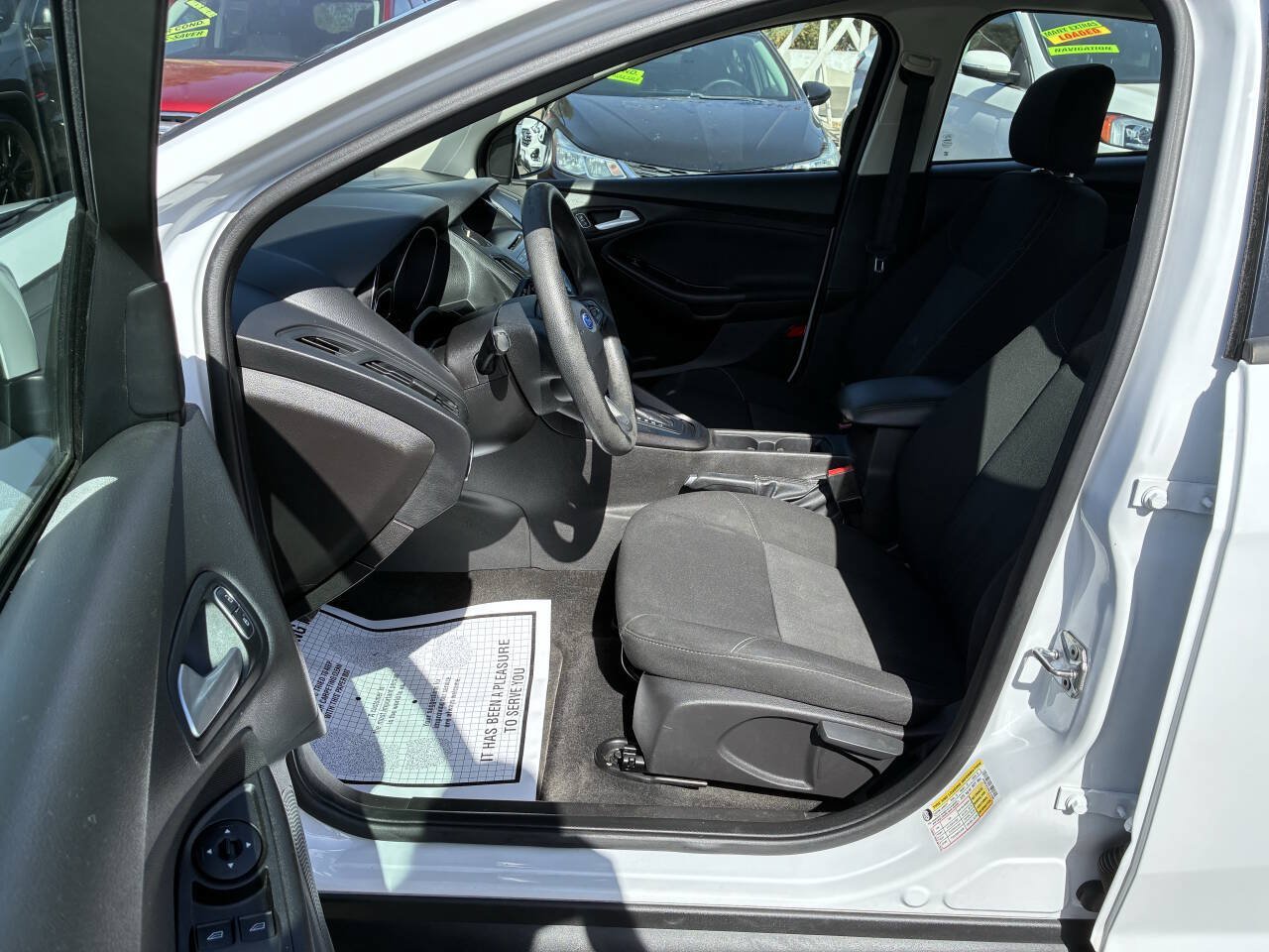 Used 2017 Ford Focus SE FWD image 3