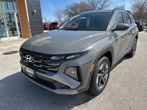 Used 2025 Hyundai Tucson SEL image 2