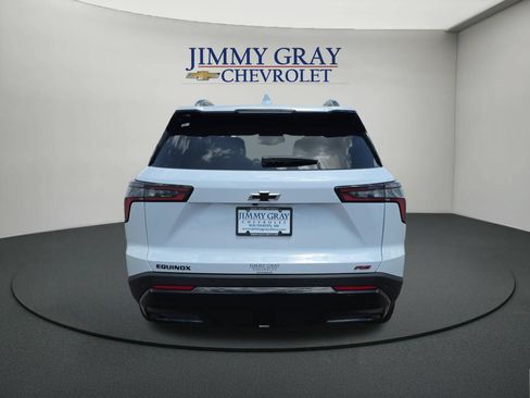 New 2026 Chevrolet Equinox RS FWD image 4