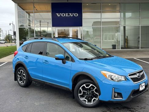 Used 2016 Subaru Crosstrek 2.0i Limited AWD/4WD image 2