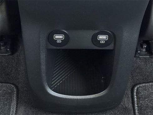 Used 2024 Hyundai Ioniq 5 Limited image 32