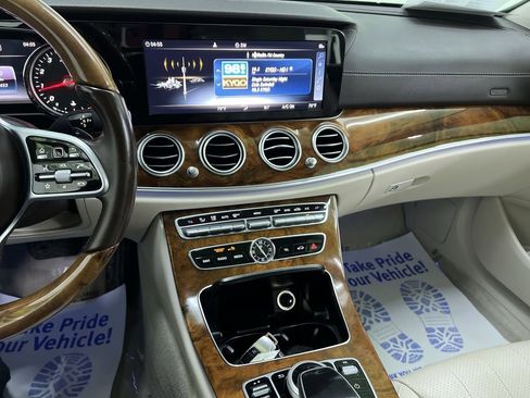 Used 2019 Mercedes-Benz E 300 4MATIC image 21