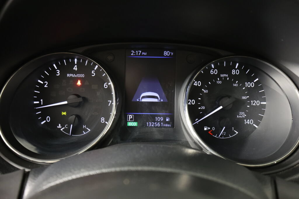 Used 2018 Nissan Rogue SV w/ Premium Package AWD/4WD image 30