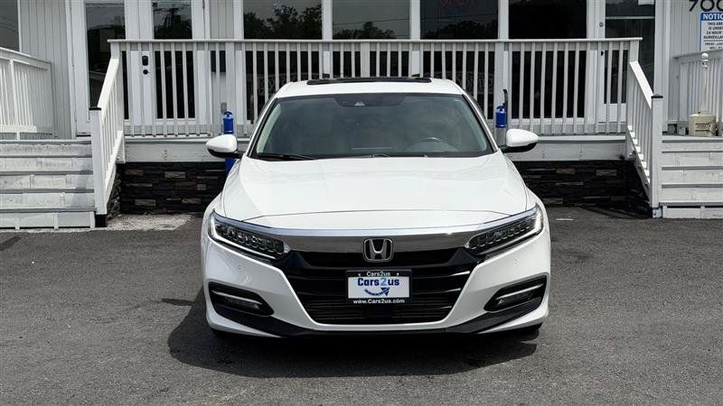 Used 2018 Honda Accord Touring image 8