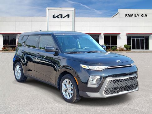 Used 2020 Kia Soul S FWD image 1