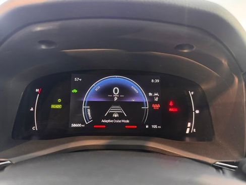 Used 2025 Toyota Camry LE image 10