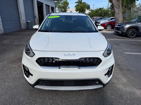Certified 2022 Kia Niro Touring Special Edition FWD image 2
