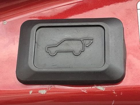 Used 2016 Toyota RAV4 XLE AWD/4WD image 26