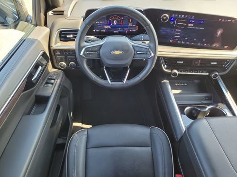 Certified 2025 Chevrolet Tahoe Premier AWD/4WD image 21