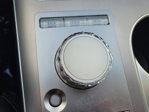 Used 2026 Genesis GV70 2.5T Select image 29