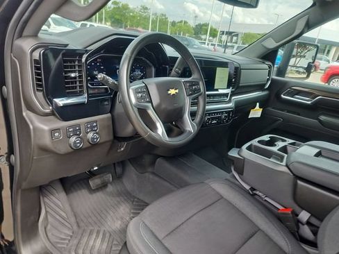 Used 2024 Chevrolet Silverado 2500 LT w/ Texas Edition AWD/4WD image 10