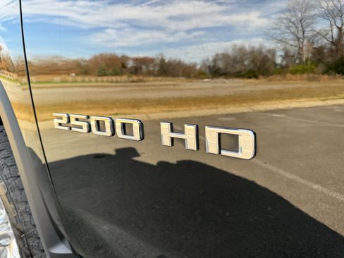 Used 2023 Chevrolet Silverado 2500 High Country w/ Z71 Off-Road Package AWD/4WD image 21