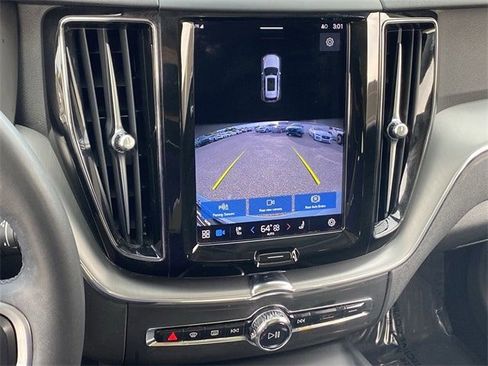 Certified 2023 Volvo XC60 B5 Core w/ Climate Package image 29