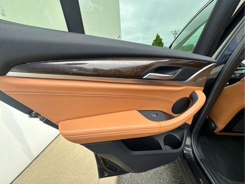 Used 2018 BMW X3 xDrive30i AWD/4WD image 16