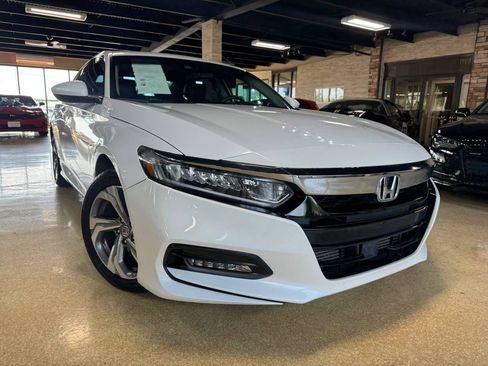 Used 2018 Honda Accord EX image 1