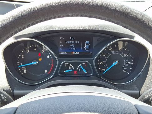 Used 2017 Ford Escape Titanium w/ Equipment Group 301A AWD/4WD image 23