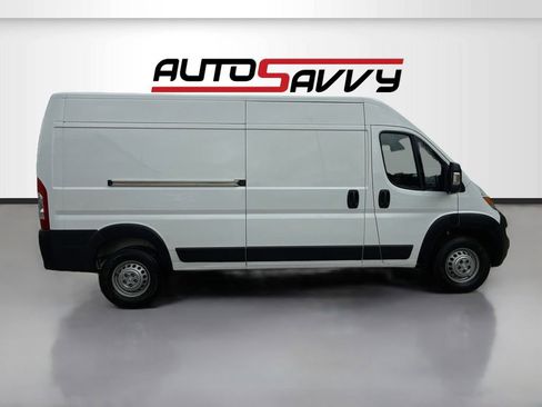 Used 2024 RAM ProMaster 2500 w/ Convenience Group FWD image 8