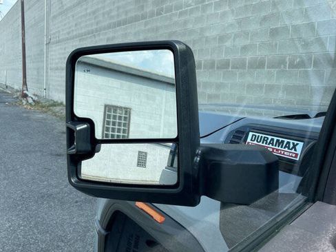 Used 2024 GMC Sierra 3500 AT4 w/ AT4 Premium Plus Package AWD/4WD image 9