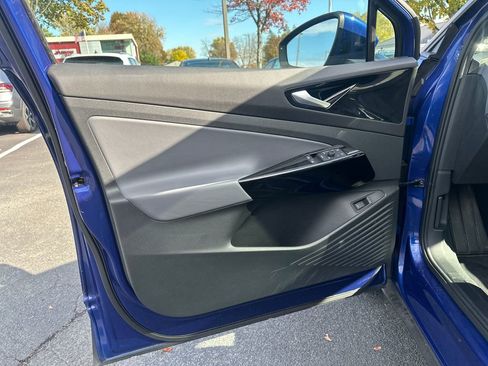 Certified 2021 Volkswagen ID.4 Pro S image 5