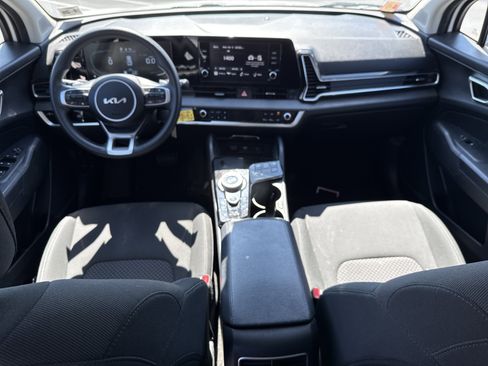 Used 2023 Kia Sportage LX image 14