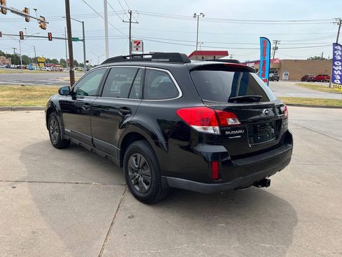 Used 2011 Subaru Outback 2.5i AWD/4WD image 5