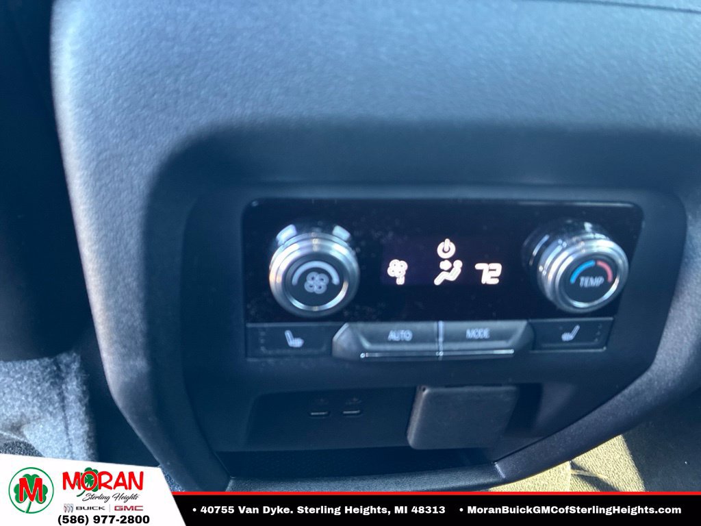Used 2024 GMC Acadia Elevation w/ Luxury Package FWD image 16