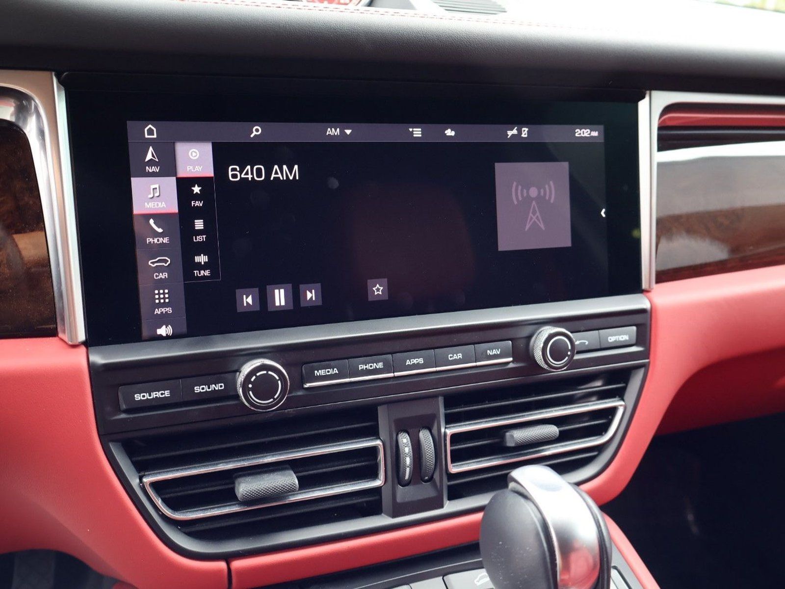 Certified 2020 Porsche Macan GTS AWD/4WD image 17