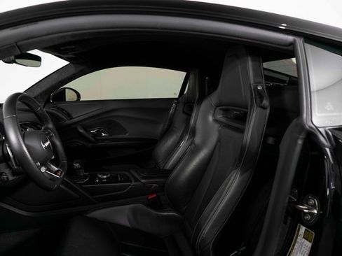 Used 2017 Audi R8 V10 plus image 14