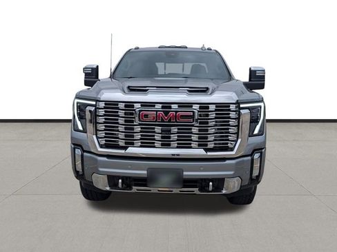 Used 2024 GMC Sierra 2500 Denali w/ Denali Reserve Package AWD/4WD image 2