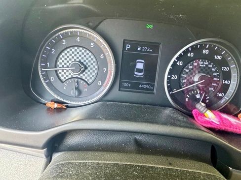 Used 2020 Hyundai Elantra SE FWD image 5