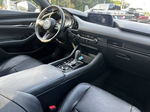 Used 2019 MAZDA MAZDA3 AWD Hatchback w/ Premium Pkg image 17