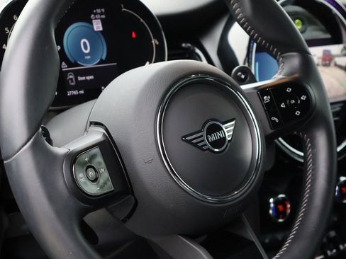 Used 2022 MINI Cooper S image 16