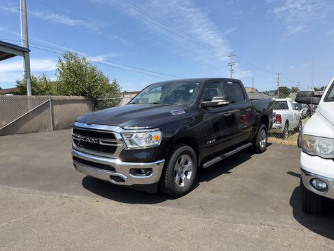 Used 2020 RAM 1500 Big Horn AWD/4WD image 1
