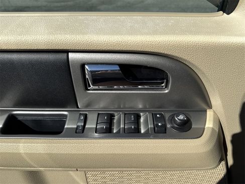 Used 2016 Ford Expedition XLT w/ Equipment Group 201A image 19