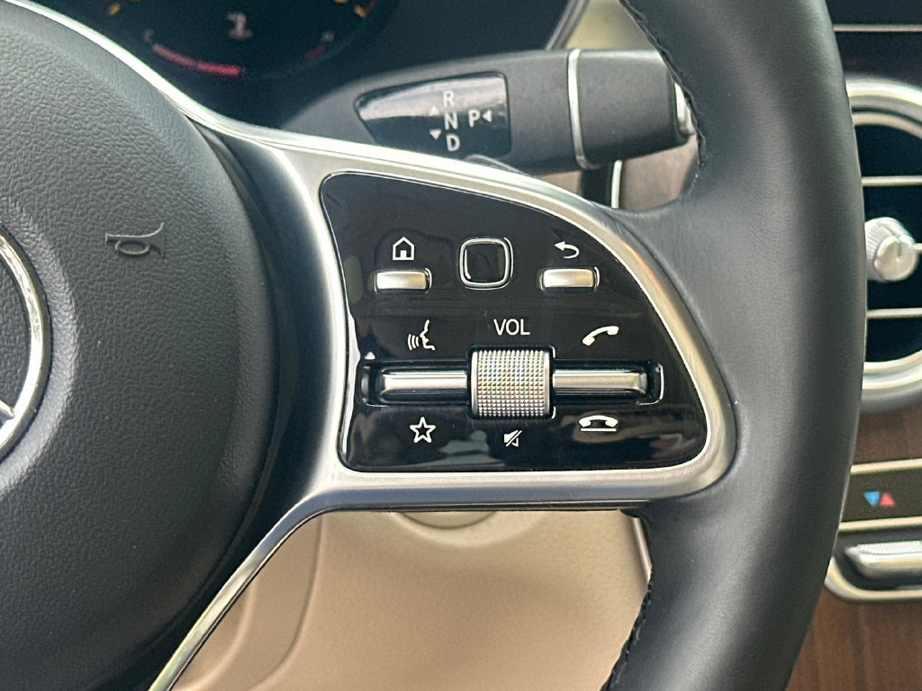 Used 2020 Mercedes-Benz GLC 300 image 24