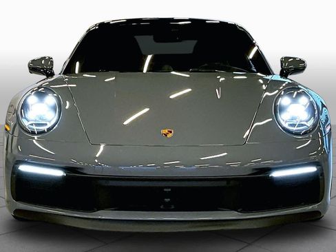 Used 2023 Porsche 911 Carrera RWD image 4