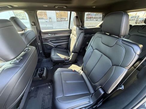 New 2025 Jeep Grand Cherokee L Limited w/ Trailer Tow Package image 18