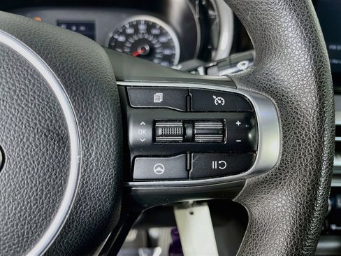 Used 2021 Kia K5 LX FWD image 16