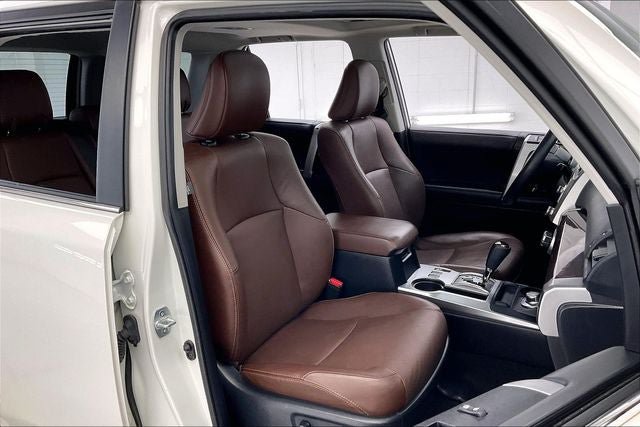 Used 2021 Toyota 4Runner Limited AWD/4WD image 7