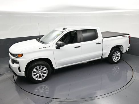 Used 2020 Chevrolet Silverado 1500 Custom w/ Custom Value Package AWD/4WD image 22