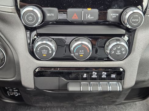 New 2026 RAM 1500 Tradesman AWD/4WD image 16