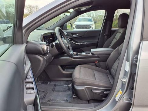 Used 2025 Chevrolet Equinox LT FWD image 62