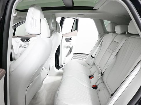 Used 2023 Mercedes-Benz EQE 500 4MATIC SUV image 8