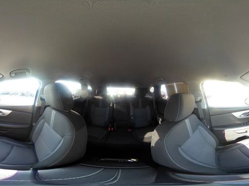 Used 2025 Chevrolet Blazer LT image 43