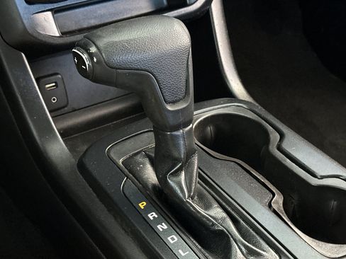 Used 2018 Chevrolet Colorado W/T w/ WT Convenience Package RWD image 20