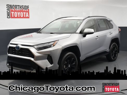 Used 2022 Toyota RAV4 SE AWD/4WD image 1