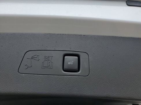 New 2026 Lincoln Corsair Premiere image 7