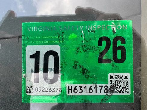 Used 2010 Chevrolet Malibu LT w/ Interface Package image 33