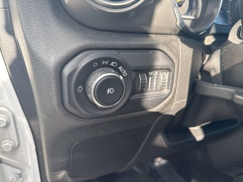 Certified 2021 Jeep Wrangler Unlimited Sahara w/ Dual Top Group image 6