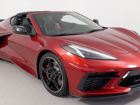 Used 2021 Chevrolet Corvette Stingray w/ Z51 Performance Package image 10